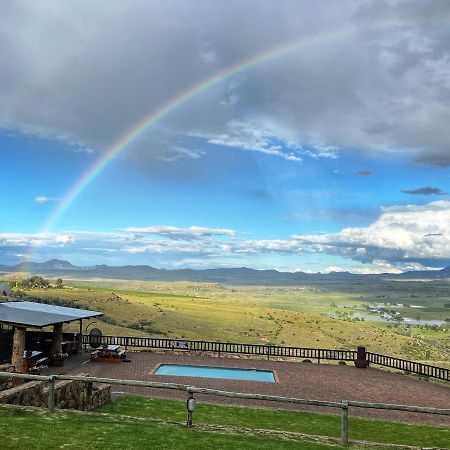 Uitzicht Private Nature Reserve And Lodge 푸리즈버그 외부 사진